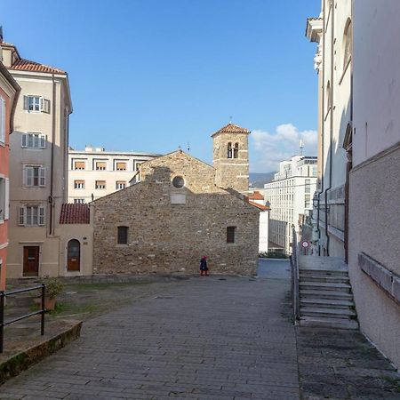 Casa Vacanze Penelope In Centro Storico Триест Экстерьер фото