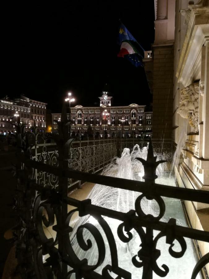 Casa Vacanze Penelope In Centro Storico Триест Экстерьер фото